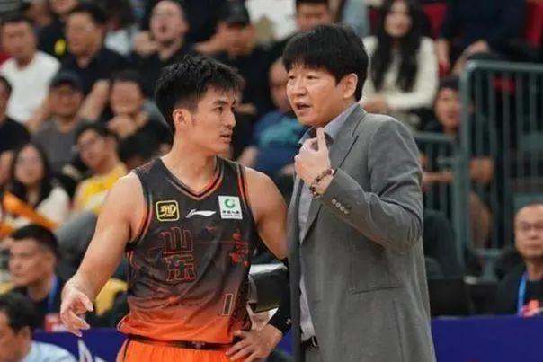 流弊！有望代表国王！中国后卫二次挑战NBA