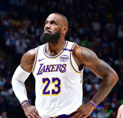 ESPN评级为B!勇士2年1.16亿续约库里还是给多了?伤病累积成隐患