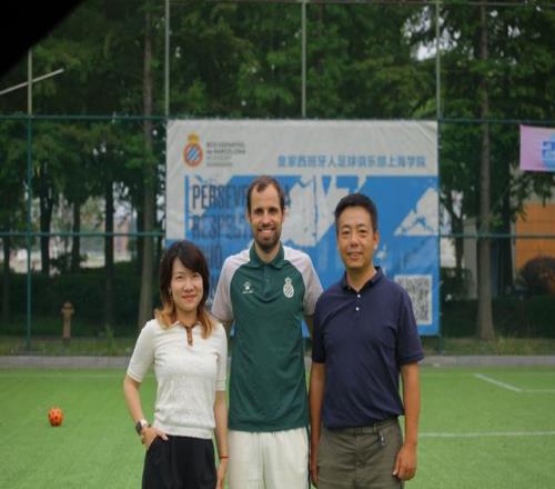 广东队8名球员完成注册，暂无胡明轩等主力，夏振峰先签约再租借