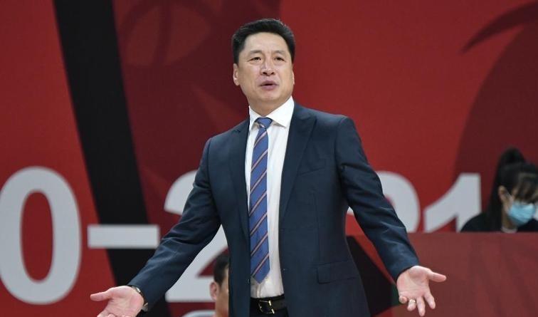 上海体育局发声后，刘翔强势回击：分广告费的时候咋不依法依规？