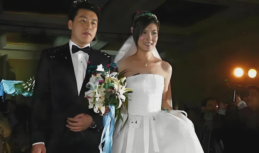 湖人老鹰重启谈判!库明加进紫金军概率飙升至62%:本人也想去洛城